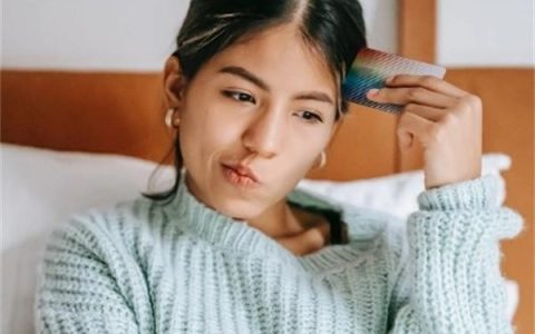 个人征信记录证明怎么开？怎么判断自己征信黑了？