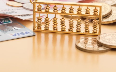因为穷所以不办信用卡？那你就错了！