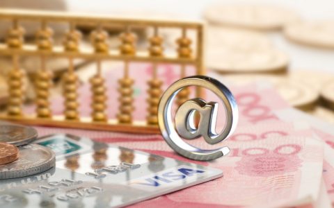 玩卡入门级白金信用卡哪张好？99%的人选择这4张！