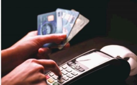 浦发信用卡下卡自带万用金的申请法你听过吗？