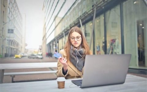 中信信用卡逾期多久会上征信？逾期4天怎么补救？