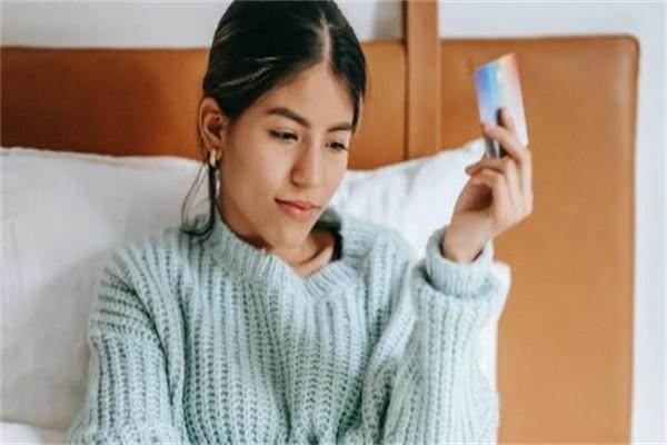 网上办信用卡可靠吗?怎么办?