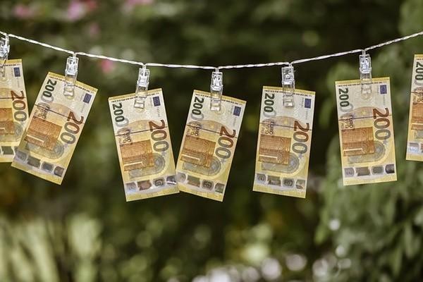 信用卡逾期冻结了怎么解冻?已冻结的卡打入钱了怎么办?
